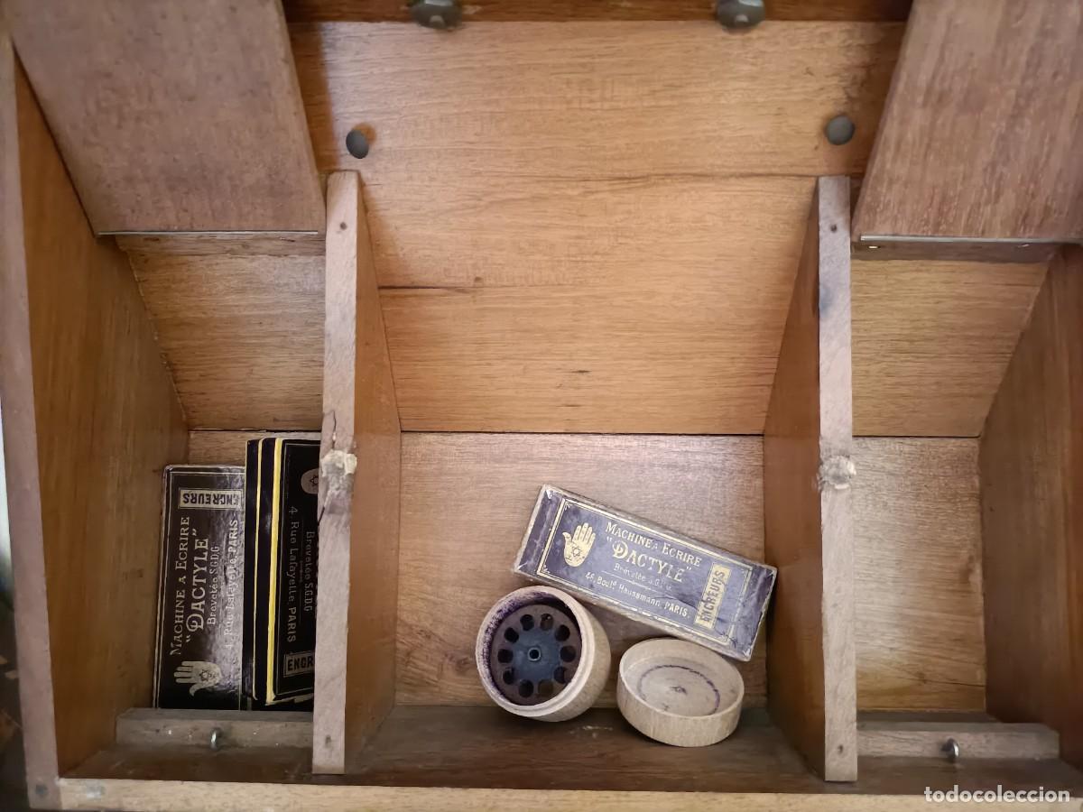 Antig&uuml;edades: DACTYLE MAQUINA DE ESCRIBIR DECADA DE 1.890 - Foto 7