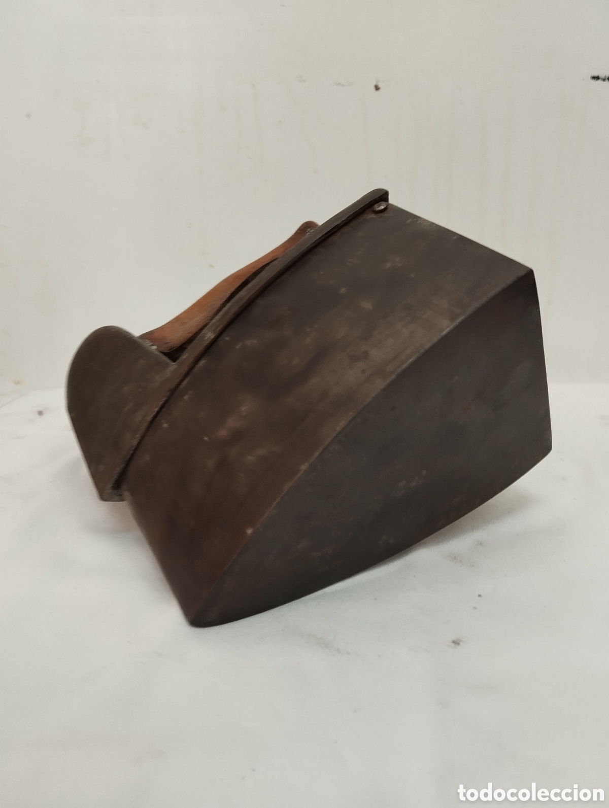 Antig&uuml;edades: Plancha de carb&oacute;n - Foto 4