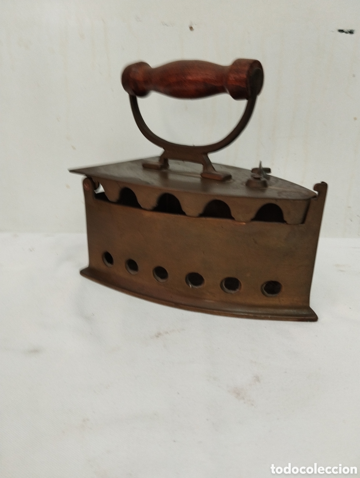 Antig&uuml;edades: Plancha de carb&oacute;n de bronce - Foto 11
