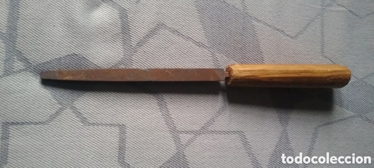 Antig&uuml;edades: ANTIGUA LIMA CARPINTERO.TRIANGULAR.MANGO DE MADERA. - Foto 2