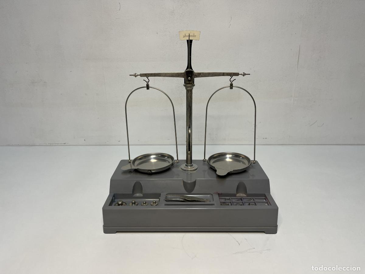 Antig&uuml;edades: B&aacute;scula de precisi&oacute;n de laboratorio 5mg-50gr 1960&rsquo;s - LA OPALINA - Foto 1