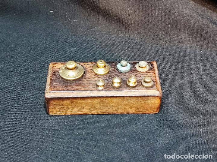 Antig&uuml;edades: TACO DE MADERA COMPLETO CONJUNTO DE 50 GRAMOS - Foto 2