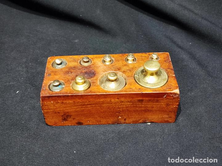 Antig&uuml;edades: TACO DE MADERA COMPLETO CONJUNTO DE 100 GRAMOS - Foto 2