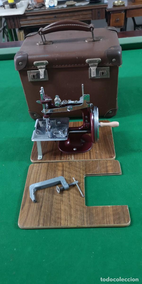 Antig&uuml;edades: MAQUINA COSER MINI REF. MCPM8658 - Foto 6