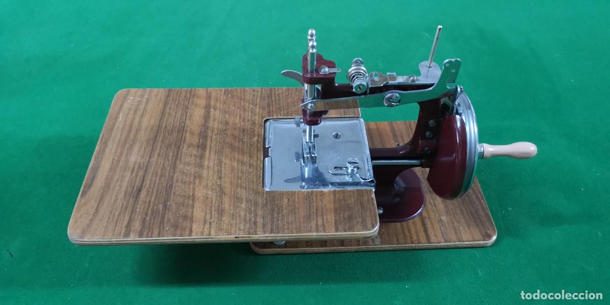 Antig&uuml;edades: MAQUINA COSER MINI REF. MCPM8658 - Foto 8