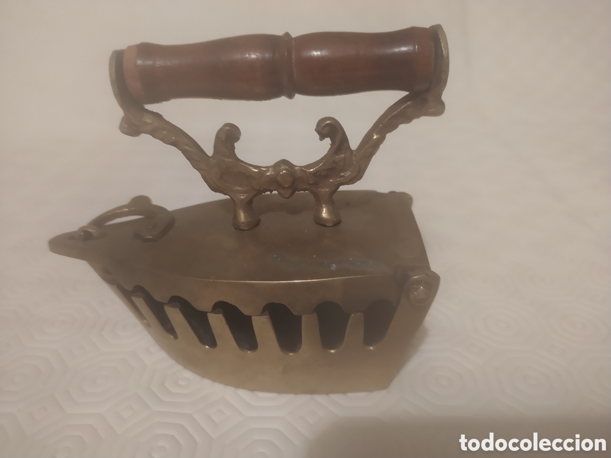 Antig&uuml;edades: Plancha carb&oacute;n de bronce - Foto 1