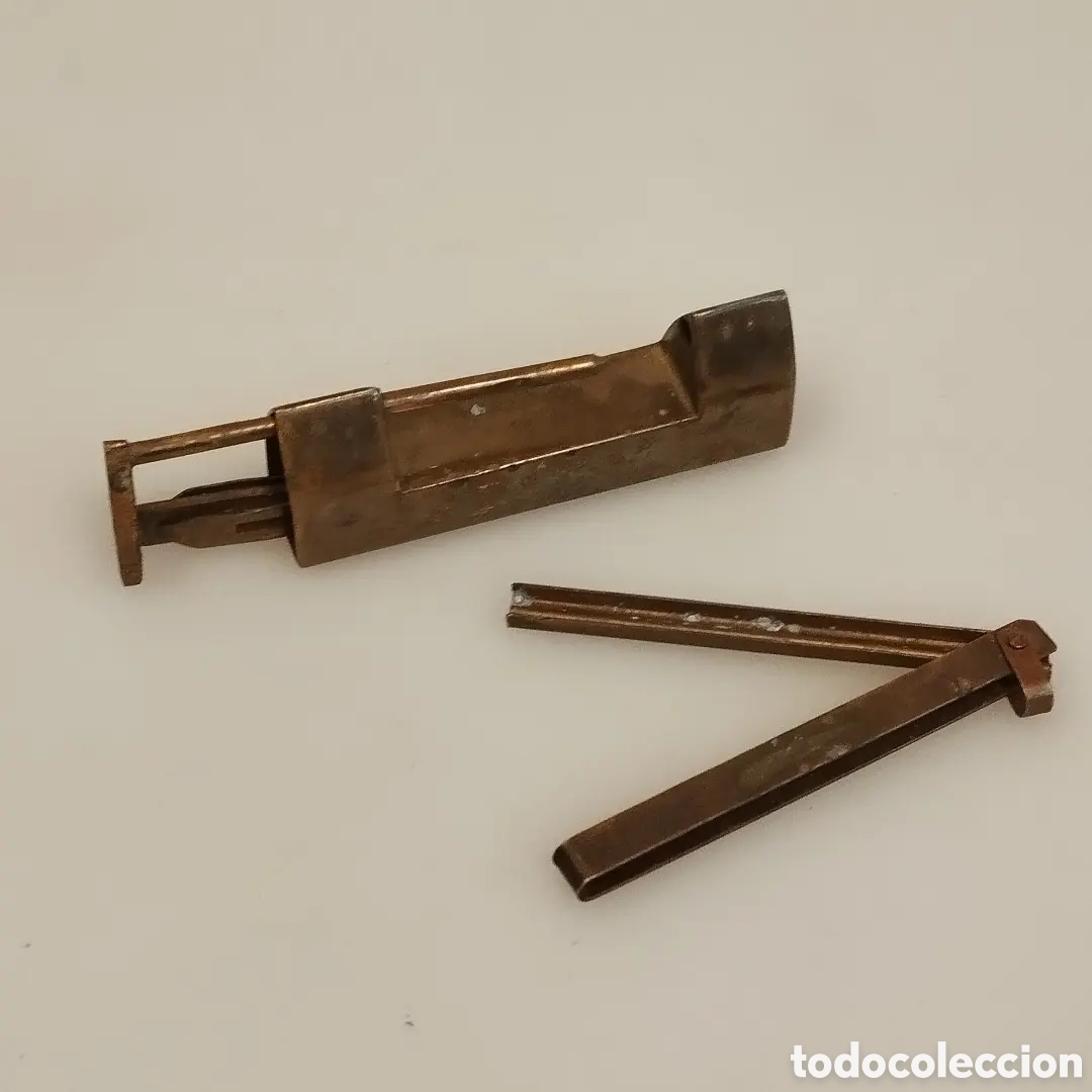 Antig&uuml;edades: Antiguo candado chino S.XIX - Foto 3