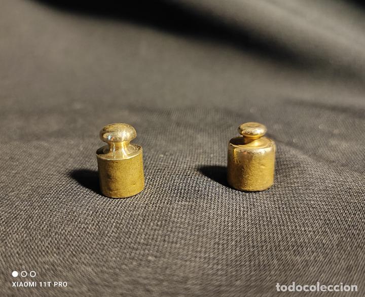 Antig&uuml;edades: LOTE DE 2 PESAS DE 10 GRMS. - Foto 2