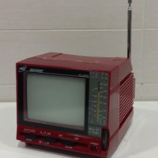 Antigüedades: MINI TV Y RADIO TELE SILVANO SK-2000 - 1990. PANTALLA DE 4.5”. RADIO AM/FM. TELEVISIÓN UHF/VHF.