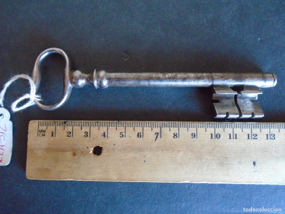 Antig&uuml;edades: (LLA-512)LLAVE DE FORJA - Foto 2