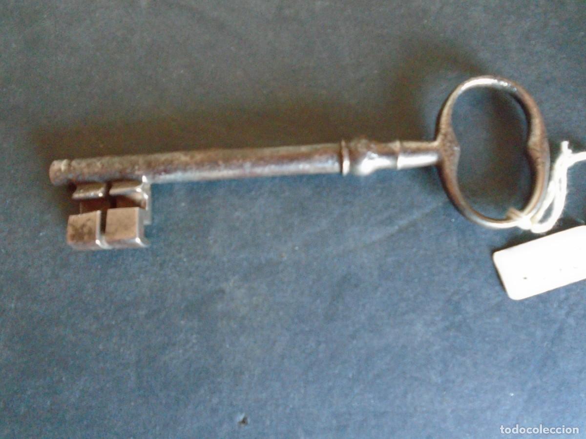 Antig&uuml;edades: (LLA-513)LLAVE DE FORJA - Foto 5