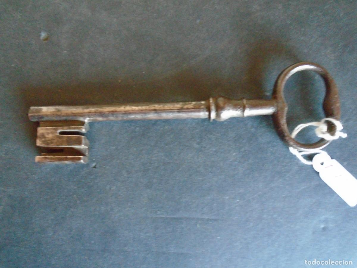 Antig&uuml;edades: (LLA-515)LLAVE DE FORJA - Foto 4