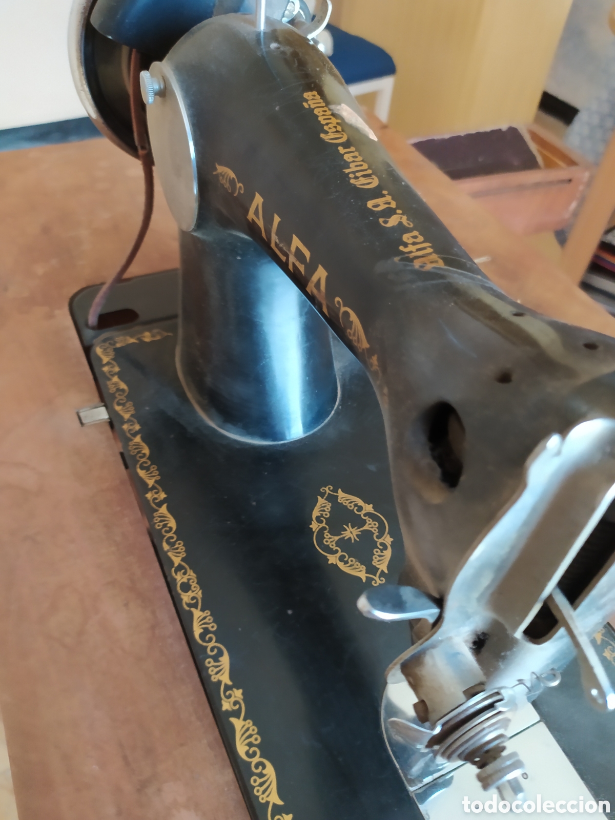 Antig&uuml;edades: M&aacute;quina de coser a&ntilde;os 40 - Foto 9