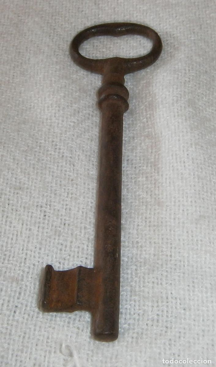 Antig&uuml;edades: llave de hierro siglo XX - Foto 1