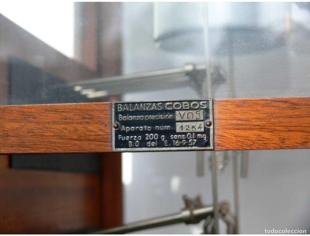 Antig&uuml;edades: BALANZA MECANICA DE PRECISION para Laboratorio &rdquo;COBOS&rdquo; - Foto 2