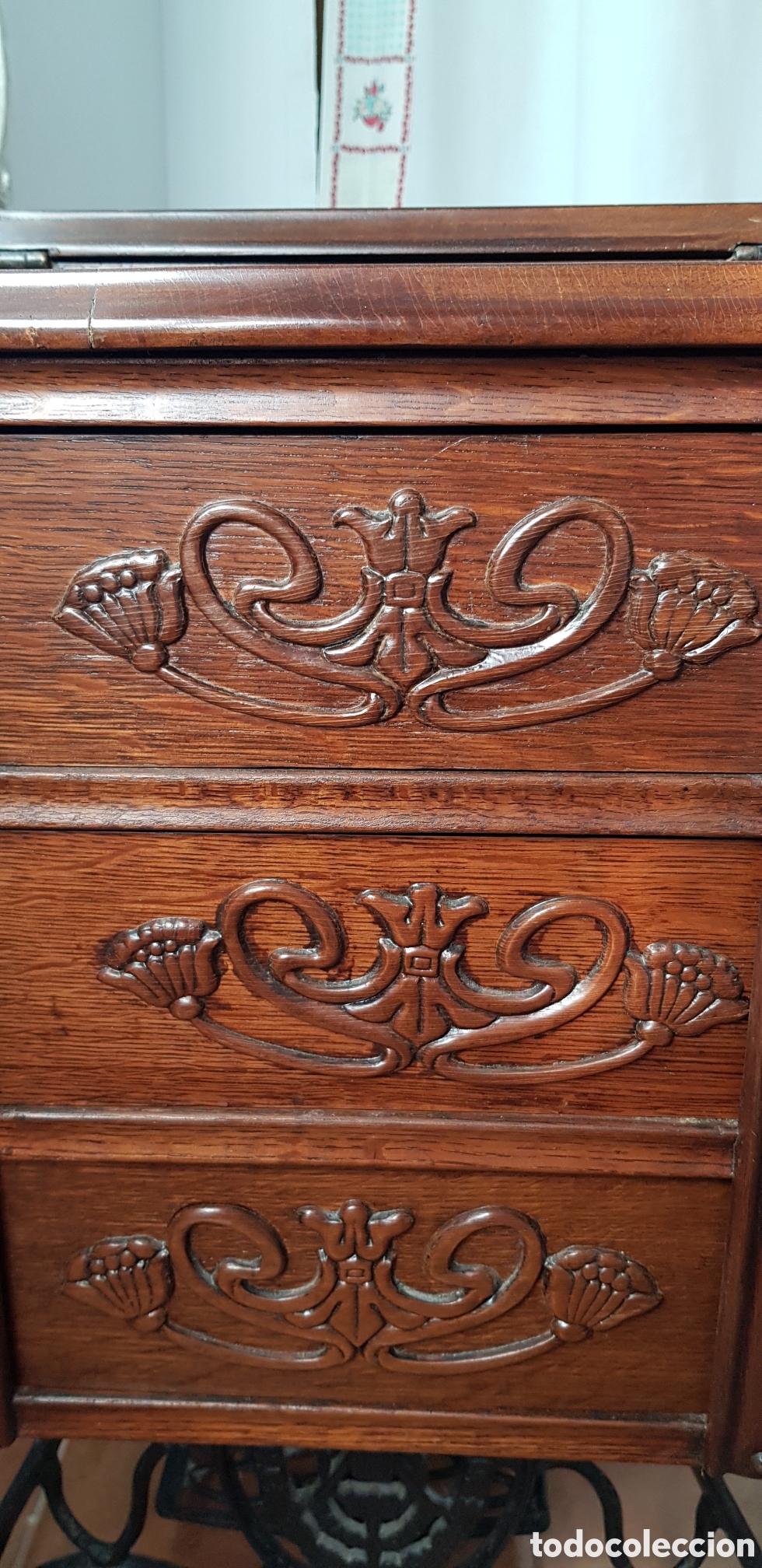 Antig&uuml;edades: Mueble maquina coser singer - Foto 2