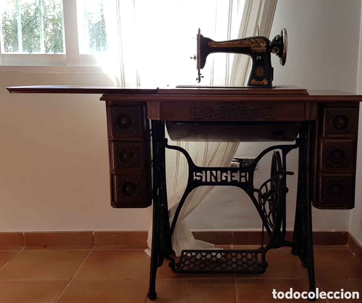 Antig&uuml;edades: Mueble maquina coser singer - Foto 15