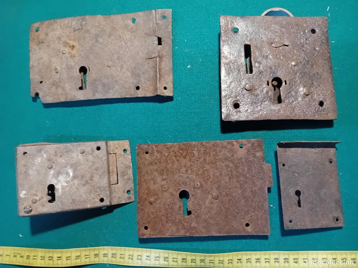 Antig&uuml;edades: 5 antiguas cerraduras de forja - Foto 1