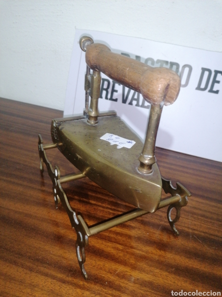 Antig&uuml;edades: Plancha con soporte - Foto 4