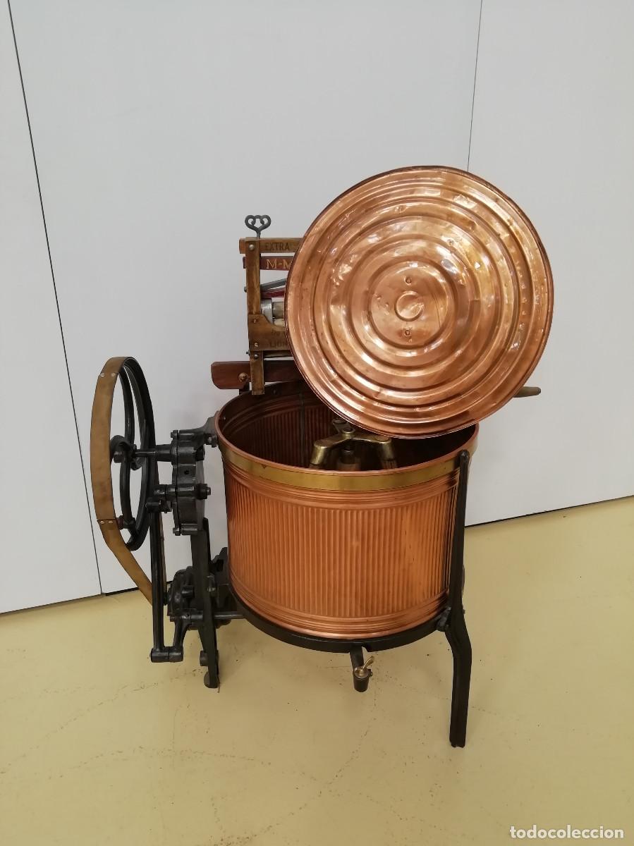 Antig&uuml;edades: Lavadora antigua de cobre con escurridor - Foto 4
