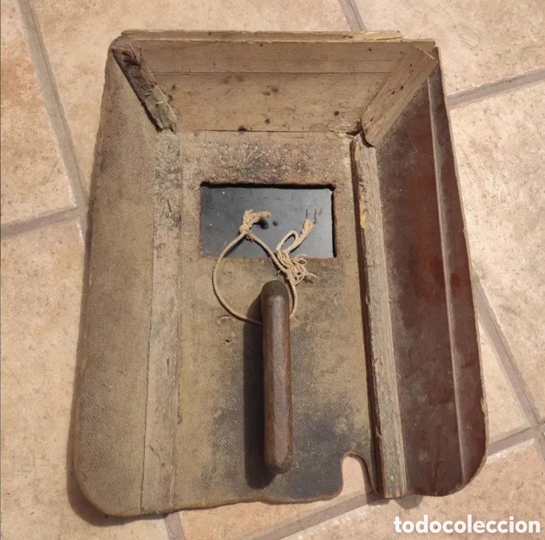 Antig&uuml;edades: Careta de soldar antigua. - Foto 2