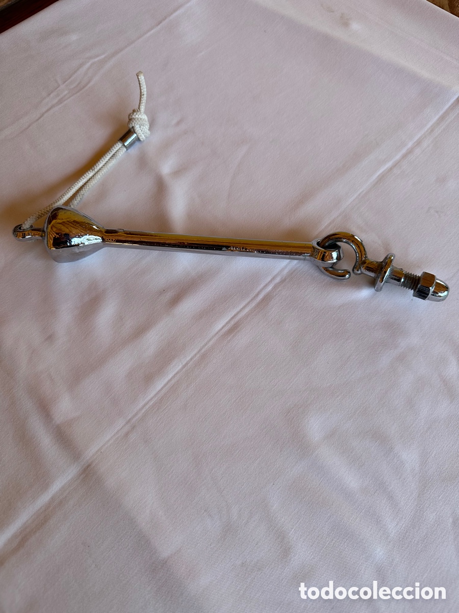 Antig&uuml;edades: Badajo campana na&uacute;tica - Foto 3