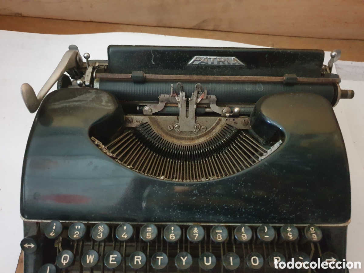 Antig&uuml;edades: MAQUINA DE ESCRIBIR PATRIA - Foto 2
