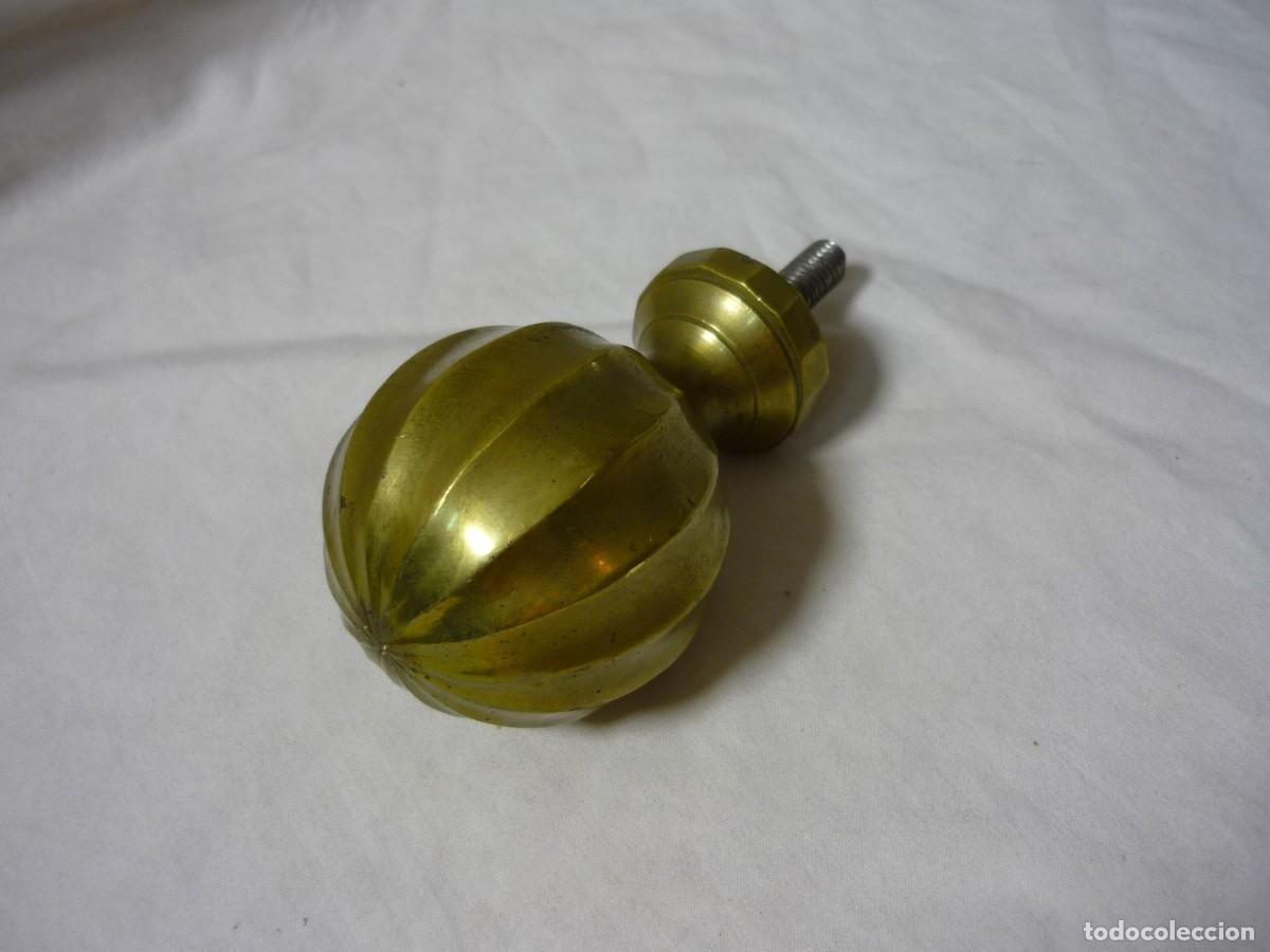 Antig&uuml;edades: Aplique pomo remate de bronce - Foto 2