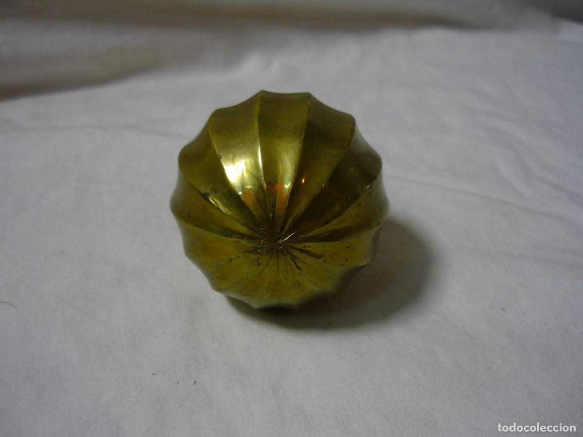 Antig&uuml;edades: Aplique pomo remate de bronce - Foto 4