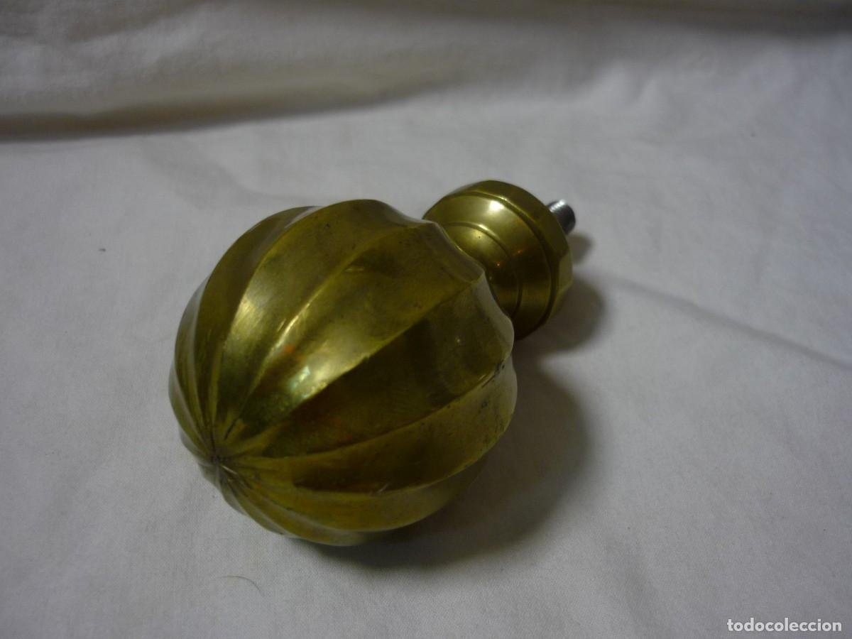 Antig&uuml;edades: Aplique pomo remate de bronce - Foto 5