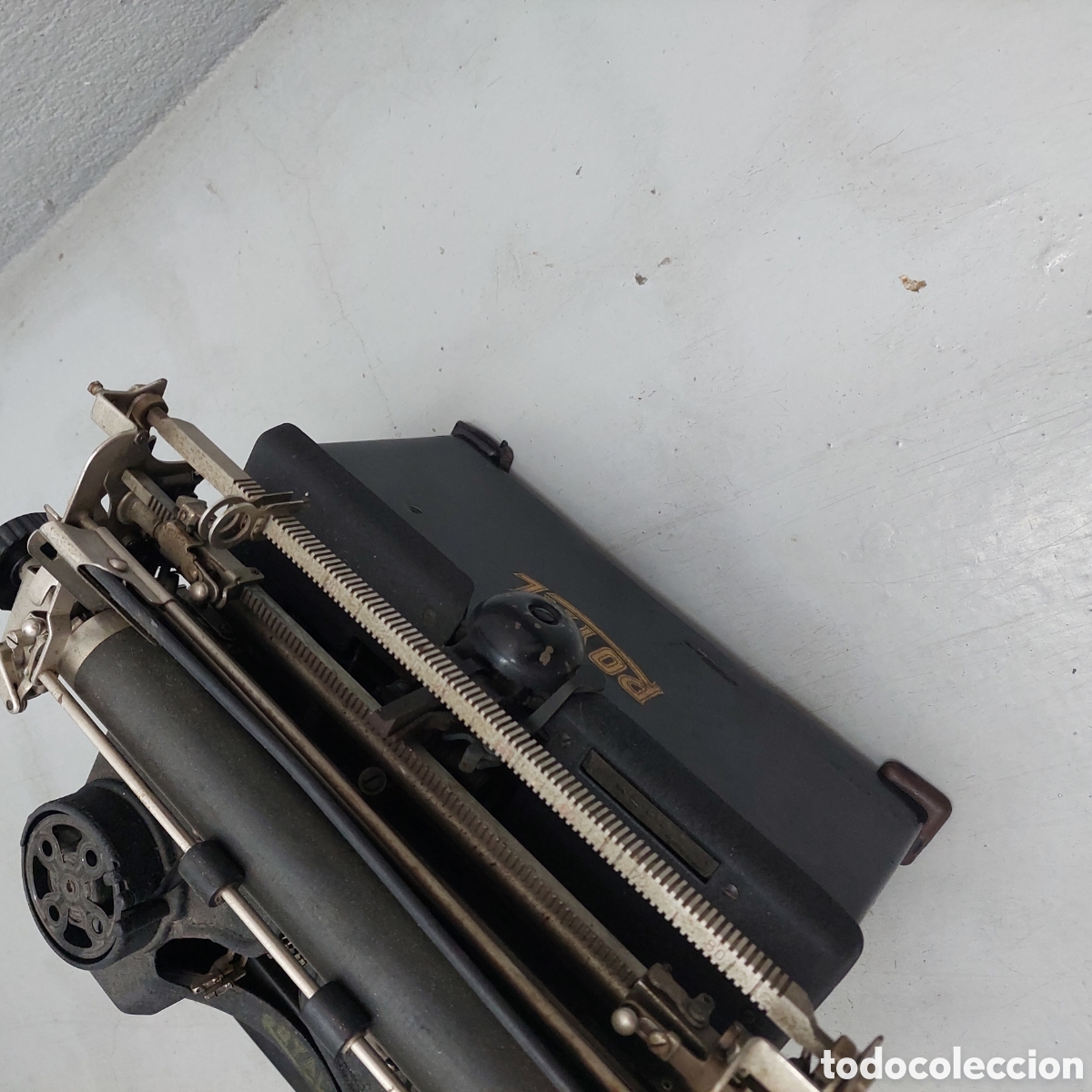 Antig&uuml;edades: Maquina escribir Royal - Foto 9