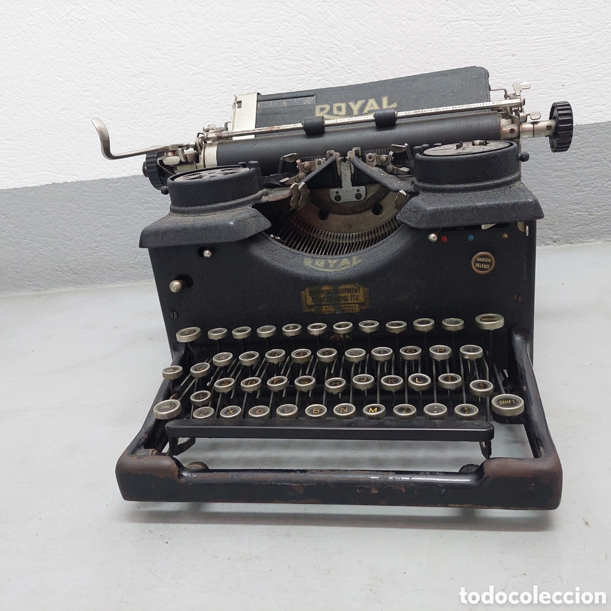 Antig&uuml;edades: Maquina escribir Royal - Foto 1
