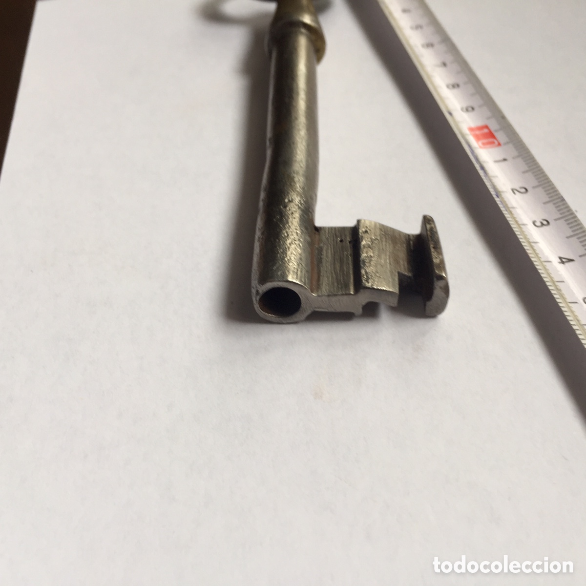 Antig&uuml;edades: LLAVE ANTIGUA DE FORJA HUECA - Foto 3