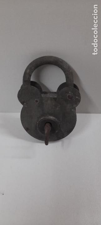 Antig&uuml;edades: ANTIGUO CANDADO CON SU LLAVE ORIGINAL . FUNCIONA - Foto 3