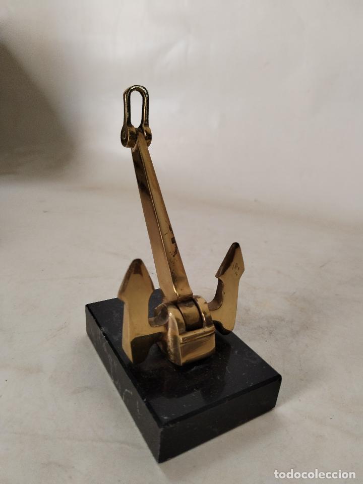 Antig&uuml;edades: ancla de bronce - Foto 1
