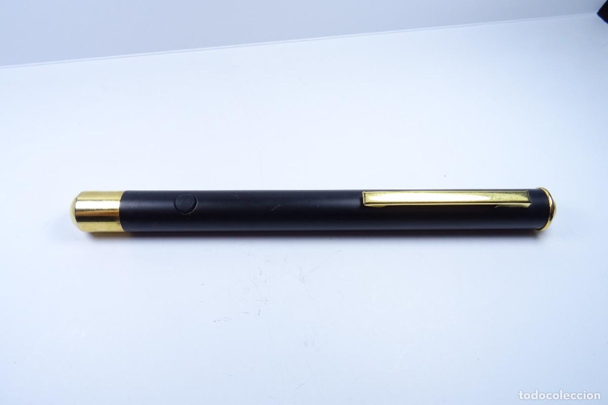 Antig&uuml;edades: Puntero laser elegante con oro y esmalte negro - Foto 1
