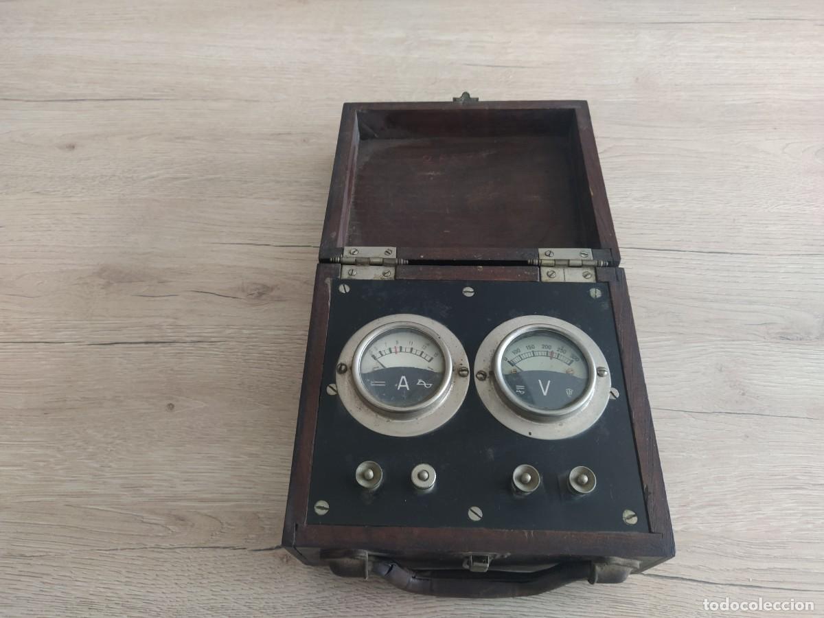 Antig&uuml;edades: ANTIGUA CAJA AMPER&Iacute;METRO Y VOLTIMETRO - Foto 1