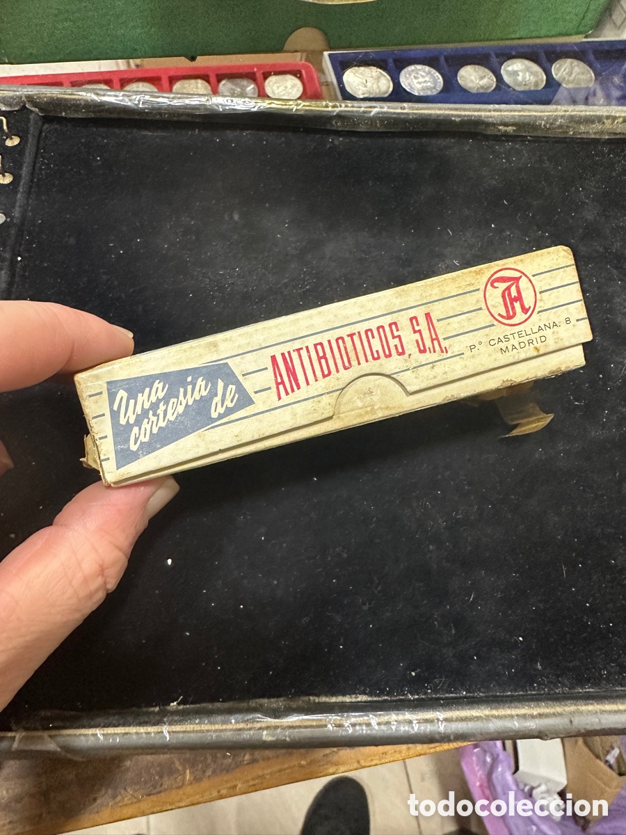 Antig&uuml;edades: Jeringa antigua en su caja, sin uso - Foto 7