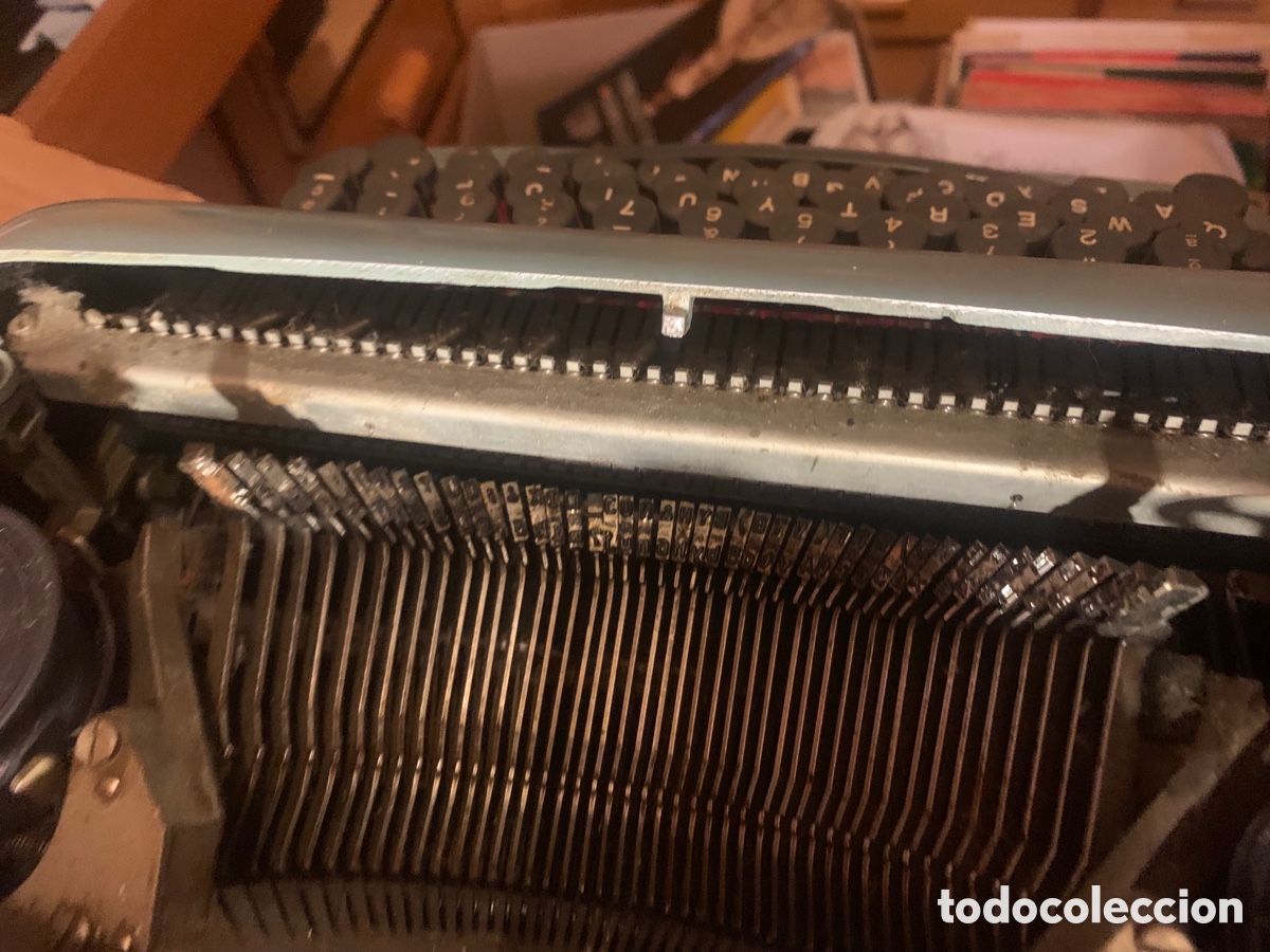 Antig&uuml;edades: Maquina de escribir hispano olivetti studio 44 - Foto 5