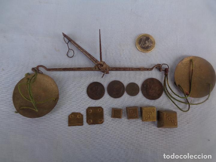 Antig&uuml;edades: ANTIGUA BALANZA PARA PESAR ORO - Foto 2