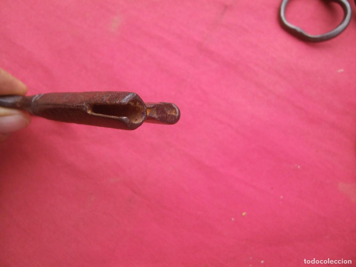 Antig&uuml;edades: LLAVE ANTIGUA VER - Foto 2