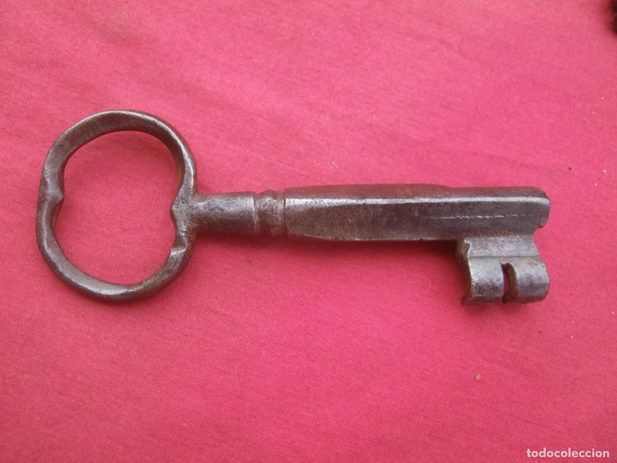 Antig&uuml;edades: LLAVE ANTIGUA - Foto 2