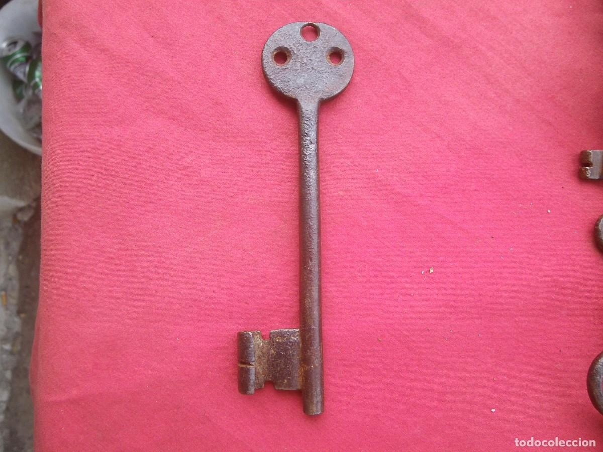 Antig&uuml;edades: LLAVE ANTIGUA - Foto 1