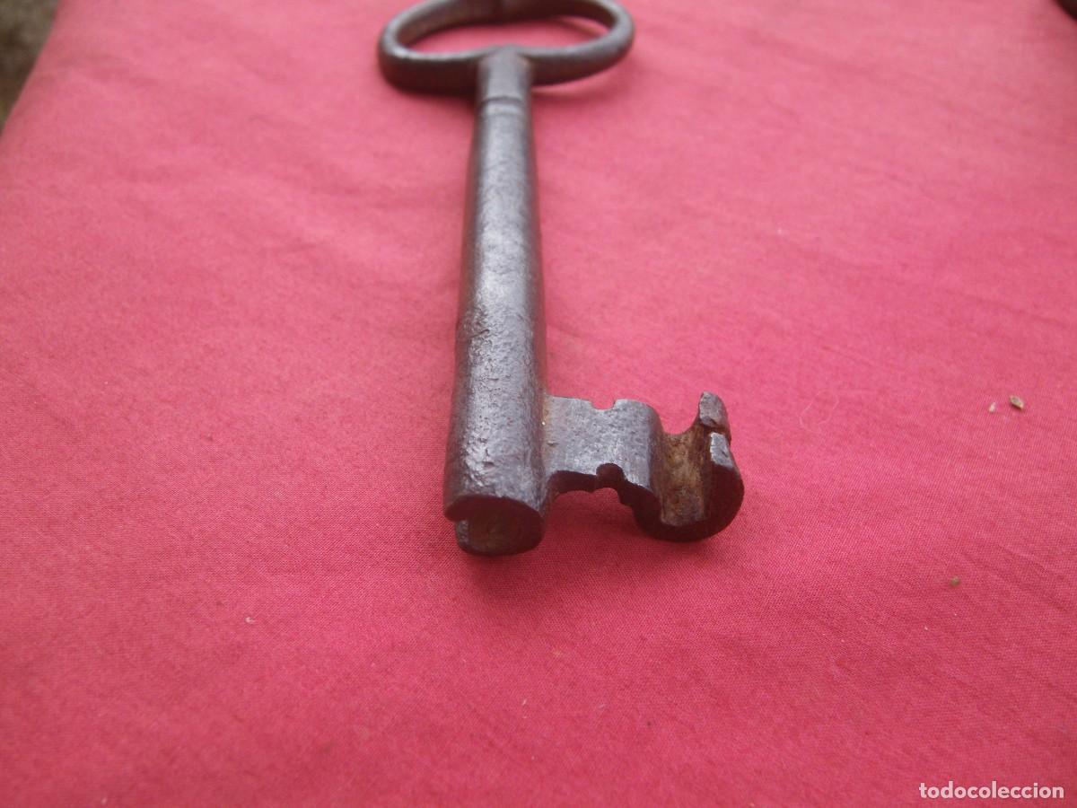 Antig&uuml;edades: LLAVE ANTIGUA - Foto 1