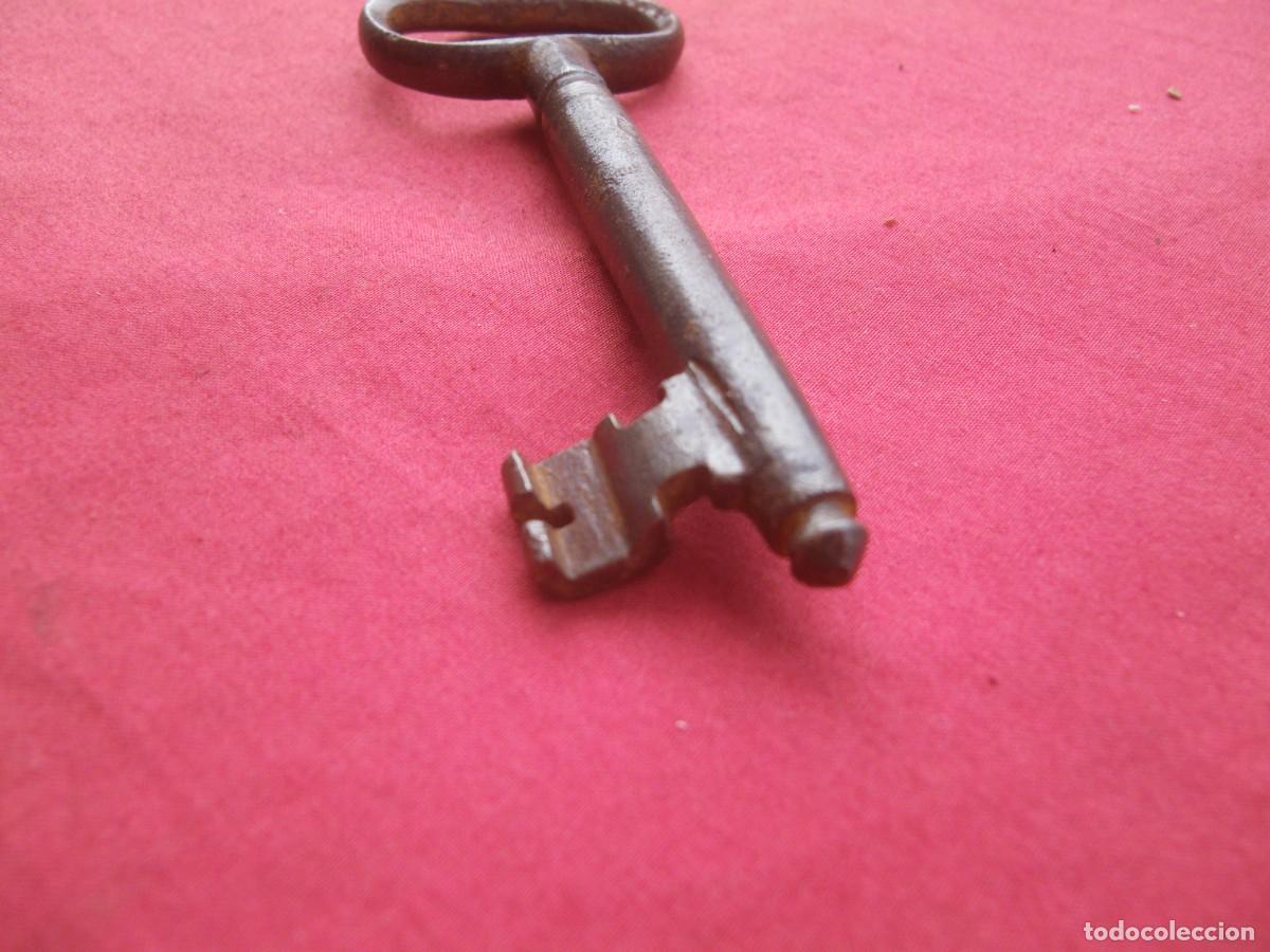 Antig&uuml;edades: LLAVE ANTIGUA VER - Foto 2