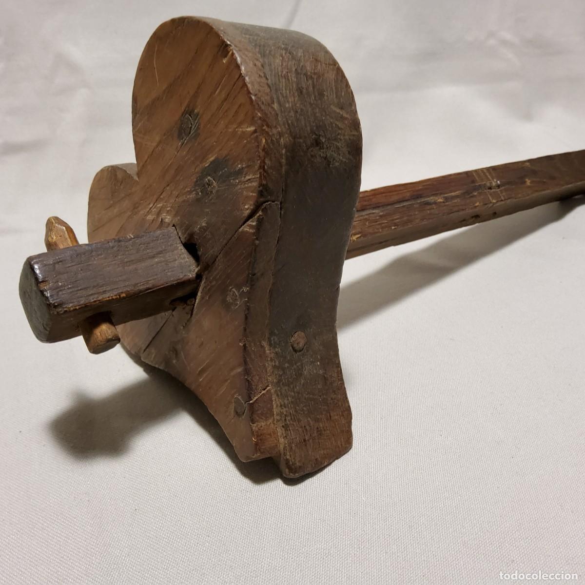 Antig&uuml;edades: ANTIGUO GRAMIL DE CARPINTERO CON FORMA DE CORAZ&Oacute;N - Foto 3