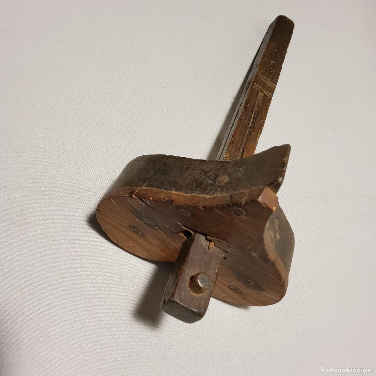 Antig&uuml;edades: ANTIGUO GRAMIL DE CARPINTERO CON FORMA DE CORAZ&Oacute;N - Foto 8