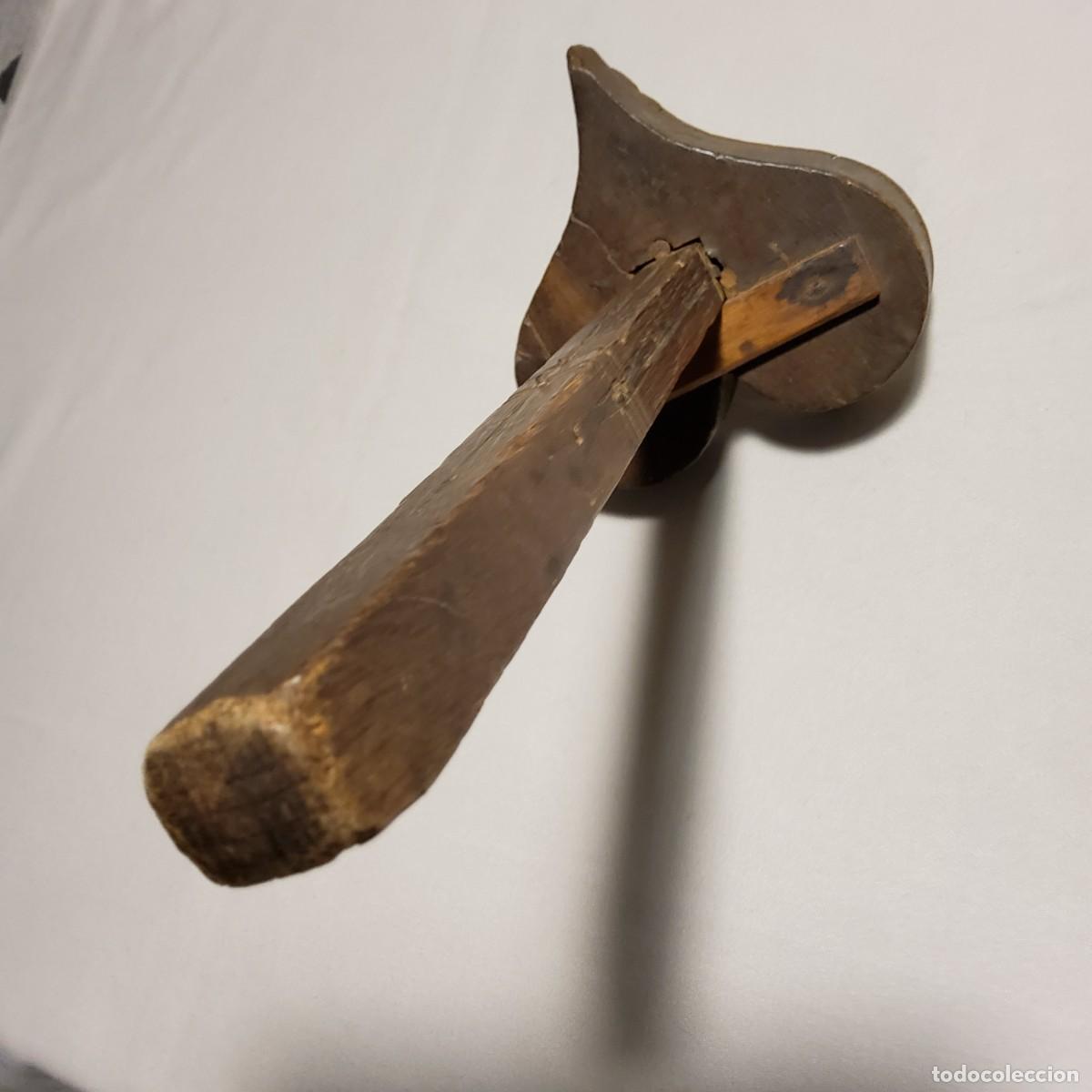 Antig&uuml;edades: ANTIGUO GRAMIL DE CARPINTERO CON FORMA DE CORAZ&Oacute;N - Foto 11