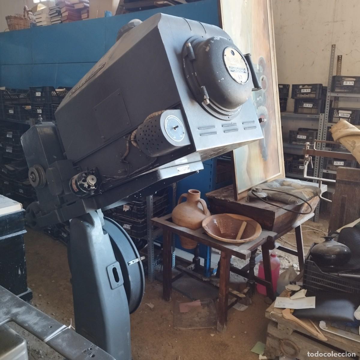 Antig&uuml;edades: PROYECTOR SALA CINE - UNIVERSAL 70 SUPERSOND - Foto 4