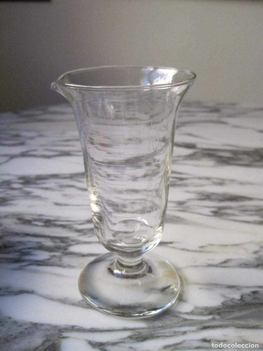 antiguo vaso medidor de cristal - grabado - lab - Compra venta en